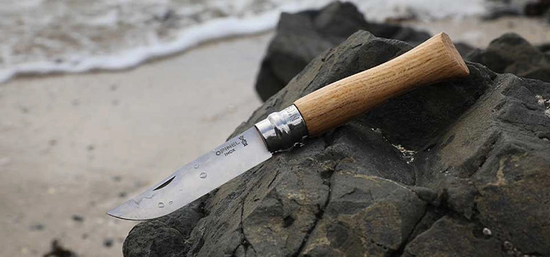 Couteau de poche Opinel Tradition Luxe Inox N°09 – Chêne Opinel