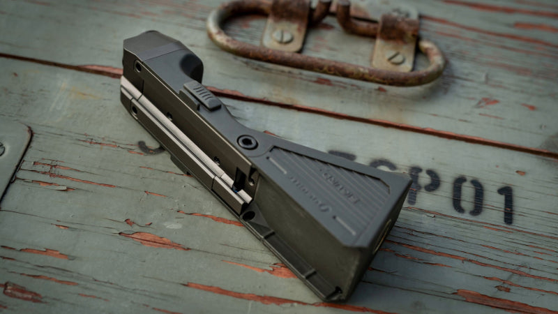 Poignée Angulaire Tactique avec Lampe Olight Sigurd – 1450 Lumens NYCTALOPE