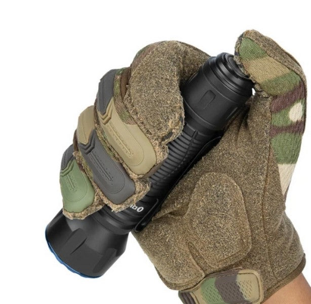 Lampe Torche Olight Javelot - 1350 Lumens rechargeable longue portée Olight