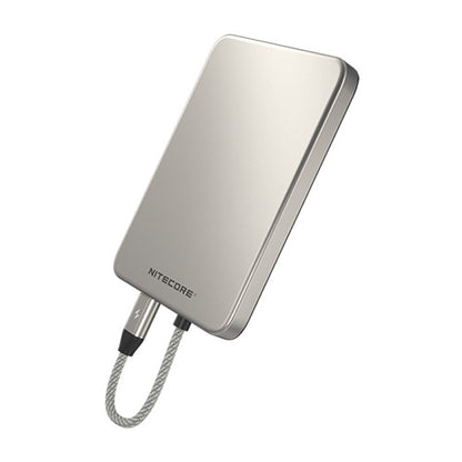 Powerbank Nitecore Pocket 5 5000mAh - 22,5W - Câble USB-C Intégré - Fixation Magnétique - IPX7