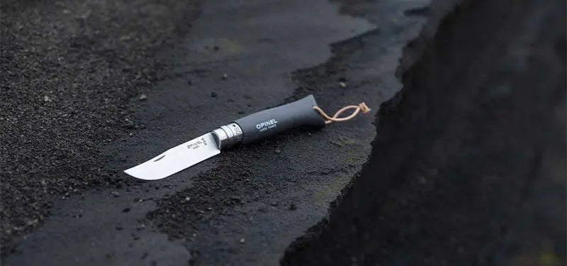 Couteau de poche Opinel Tradition Baroudeur N°08 – Noir brun  NYCTALOPE  