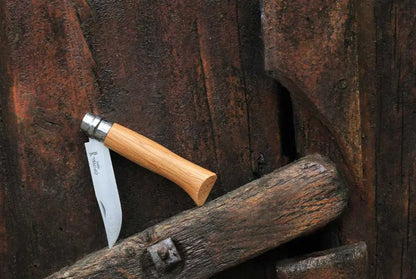 Couteau de poche Opinel Tradition Luxe Inox N°08 – Chêne  NYCTALOPE  