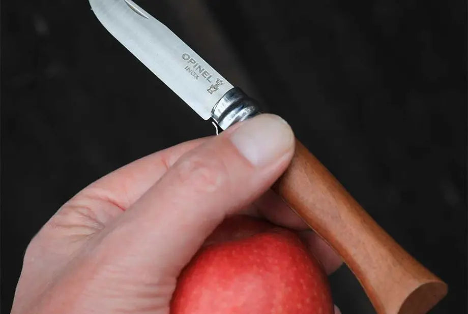 Couteau de poche Opinel Tradition Luxe Inox N°08 – Noyer  NYCTALOPE  