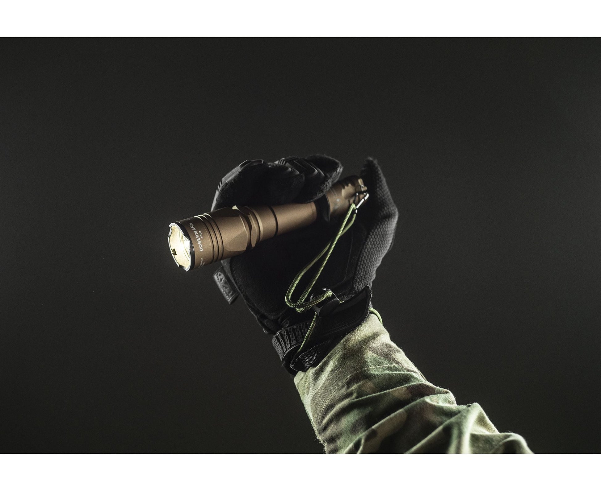 Lampe Torche Armytek Dobermann Pro SAND Magnet USB – 1400 Lumens - WARM  NYCTALOPE  