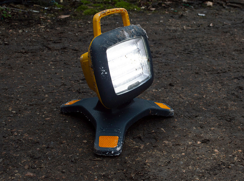 Lampe de travail projecteur rechargeable Nightsearcher Galaxy Pro 6K - 6000 lumens - NYCTALOPE