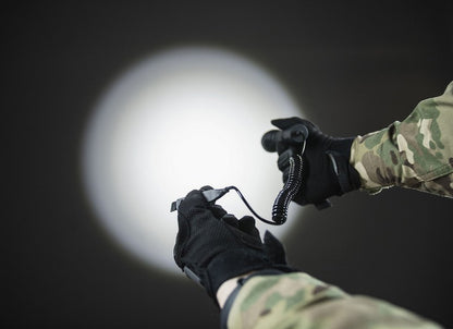 Interrupteur déporté Armytek ARS-01 câble ressort 25 à 70cm - NYCTALOPE