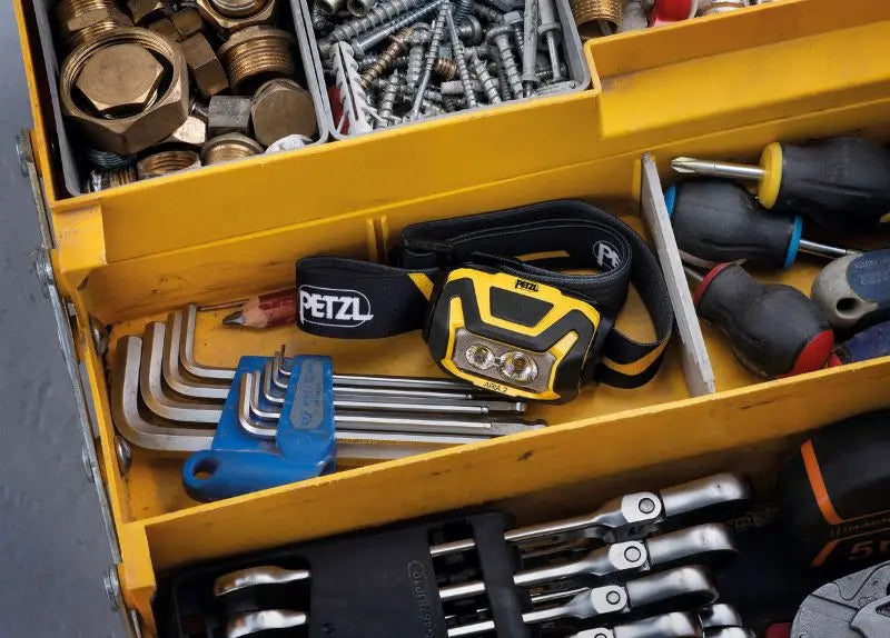 Lampe Frontale compacte Petzl ARIA 2 – 450 Lumens  NYCTALOPE  