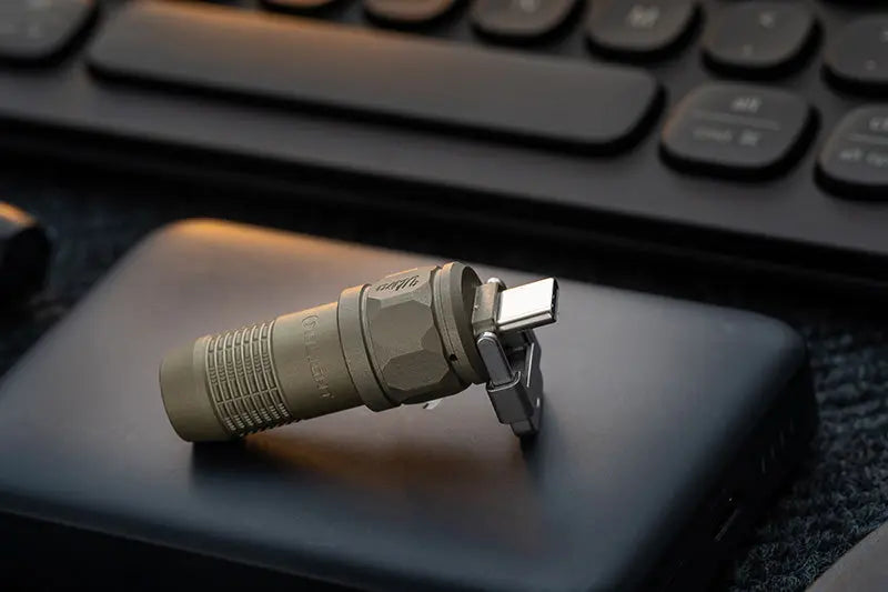 Lampe Porte-Clés Olight iUltra Vert Olive - 80 Lumens - Rechargeable USB-C  NYCTALOPE  