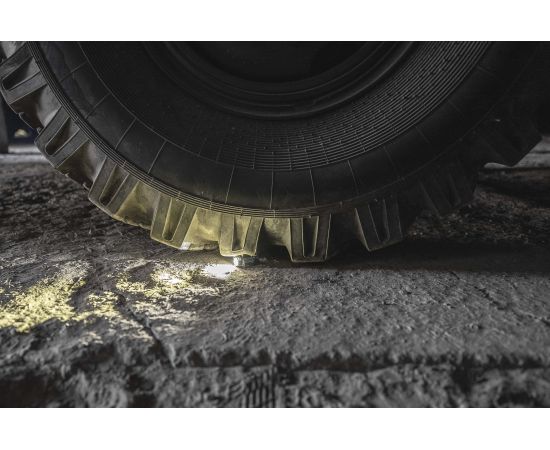 Lampe Tactique Armytek Buckler M1 700 Lumens - Montage Arme de Poing - Rechargeable Magnétique - IP67 - NYCTALOPE