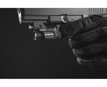 Lampe Tactique Armytek Buckler M1 700 Lumens - Montage Arme de Poing - Rechargeable Magnétique - IP67 - NYCTALOPE