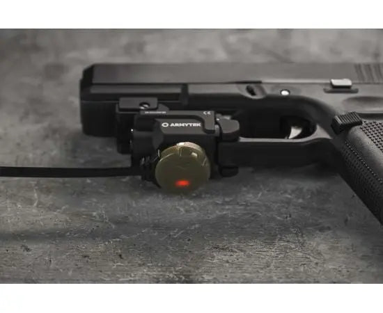 Lampe Tactique Armytek Buckler M1 700 Lumens - Montage Arme de Poing - Rechargeable Magnétique - IP67 - NYCTALOPE