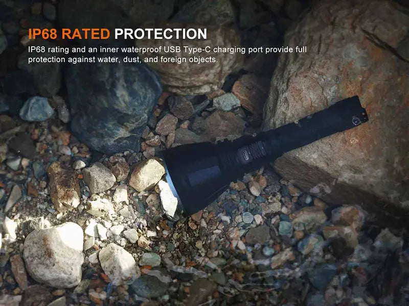 Lampe Torche Fenix HT18R V2.0 - 3700 Lumens - Lampe longue portée 1100 mètres - Double interrupteur latéral  NYCTALOPE  