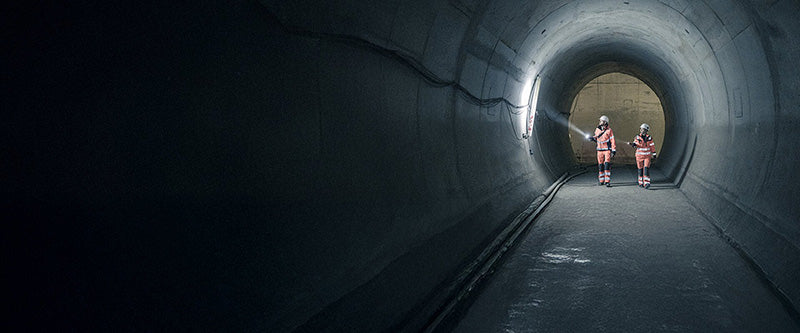 Lampe Torche Ledlenser P7R Pro 2000 Lumens - Station de Charge et USB-C  NYCTALOPE  