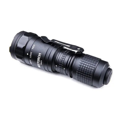 Lampe Torche Tactique Nextorch TA21 SET - 1300 Lumens - lumière rouge - anneau tactique - NYCTALOPE
