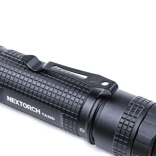 Lampe Torche Tactique Nextorch TA30D - 2200 Lumens  NYCTALOPE  