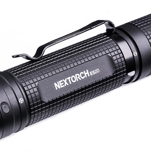 Lampe torche tactique Nextorch E52D - 3700Lumens - rechargeable USB-C  NYCTALOPE  