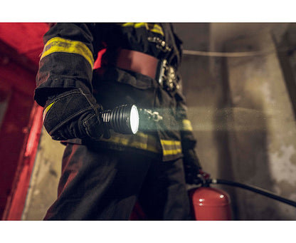 Lampe torche Armytek Barracuda Pro Max White 2800 Lumens - Portée 1000m - Rechargeable - Batterie 21700 Li-Ion