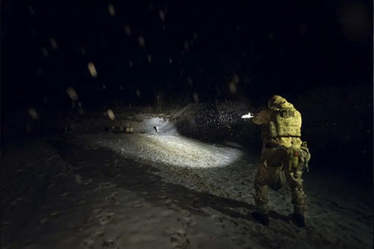 Lampe torche tactique Armytek Parma C2 Pro - 1500 Lumens  NYCTALOPE  