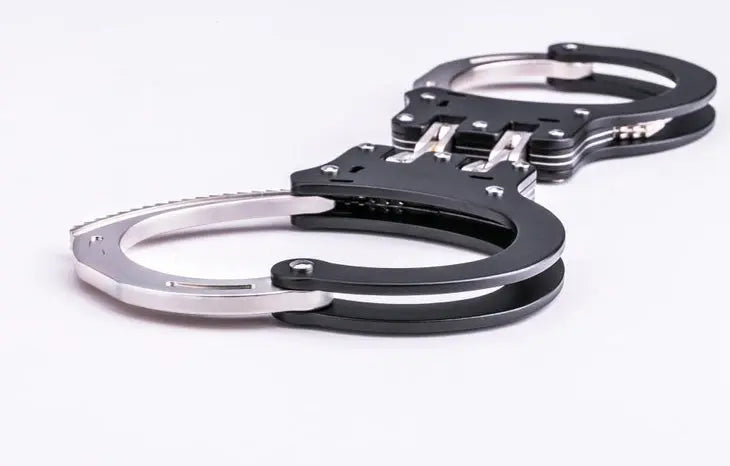 Menottes Nextorch NEX HC11 articulées avec cylindre de fermeture sécurisé  NYCTALOPE  