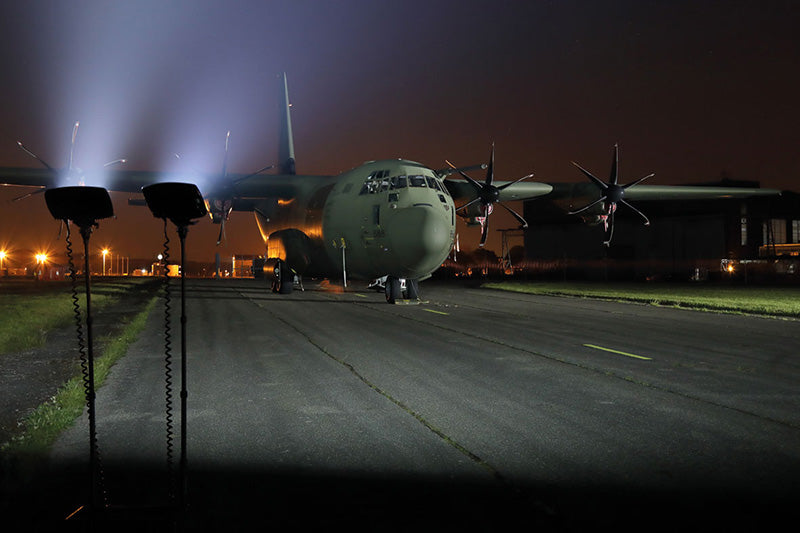 Projecteur Nightsearcher Solarisduo 20K 40000 Lumens - Double tête d'éclairage - Batterie Lithium-ion 50Ah - NYCTALOPE