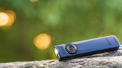 Olight Arkfeld Ultra - 1400 Lumens laser vert et lumière UV - NYCTALOPE