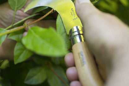 Opinel Serpette N°10 de poche Inox - Manche Hêtre - Lame courbe de 10 cm pliante Opinel