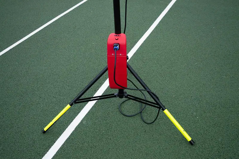 Projecteur Portable Nightsearcher SportStar Kit – 20 000 Lumens – Kit d’Éclairage Sport Rechargeable – Trépied 3,5 m - NYCTALOPE
