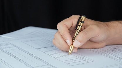 Olight O'Pen Mini - Mini stylo à bouton Type L - Rouge  NYCTALOPE  