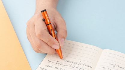 Olight O'Pen Mini - Mini stylo à bouton Type L - Rouge  NYCTALOPE  