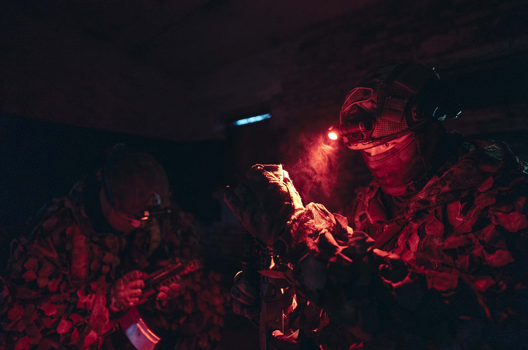 Support Armytek AHM-05 pour casque équipé d'un NVG Shroud pour lampe Wizard et Elf  NYCTALOPE  