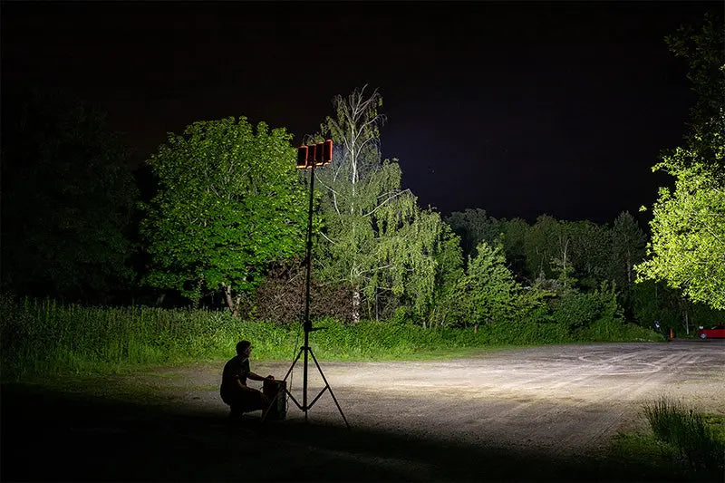 Tour d'éclairage Nightsearcher STRATOSTAR 115000 Lumens - Batterie LiFePO4 18Ah - Trépied 4,5m - IP67 - NYCTALOPE