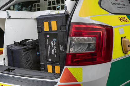 Tour d'éclairage Nightsearcher STRATOSTAR-X 115000 Lumens - Batterie LiFePO4 30Ah - Trépied 4,5m - IP67 - NYCTALOPE