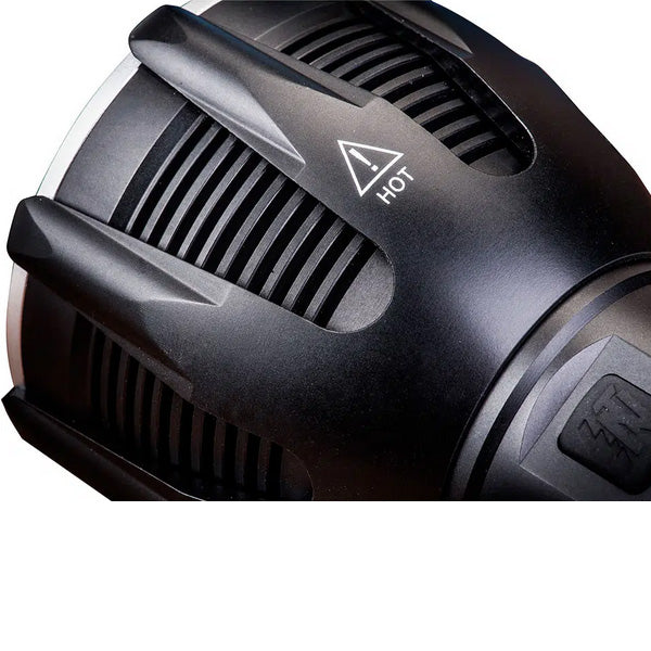 Lampe torche Nextorch ST30 V2.0 - 8000 Lumens - rechargeable - Powerbank intégré  NYCTALOPE  