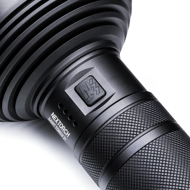 Lampe torche Nextorch ST31 - 20 000 Lumens - rechargeable - Powerbank intégré  NYCTALOPE  