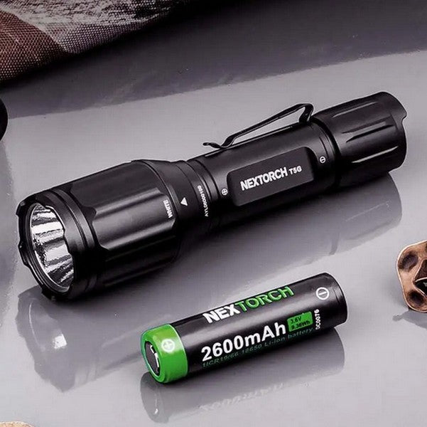 Lampe Torche tactique Nextorch T5G V2.0 SET - 1200 Lumens rechargeable - Kit chasse - lumière blanche et verte  NYCTALOPE  