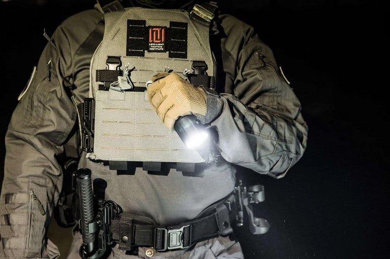 Lampe Torche Tactique Nextorch TA31 - 10000 Lumens One Step Strobe  NYCTALOPE  