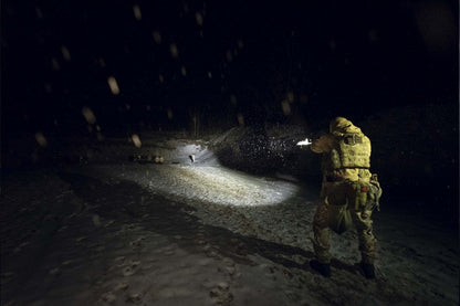 Lampe torche tactique Armytek Parma C2 Pro - 1500 Lumens  NYCTALOPE  