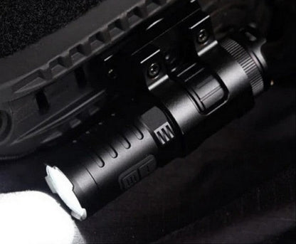 Support de casque Klarus MGM5 pour lampe XT1C PRO - système de fixation rails ARC  NYCTALOPE  