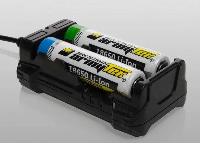 Chargeur Armytek Handy C2 PRO – Powerbank – Batteries Li-ion, IMR et Ni-Mh  NYCTALOPE  