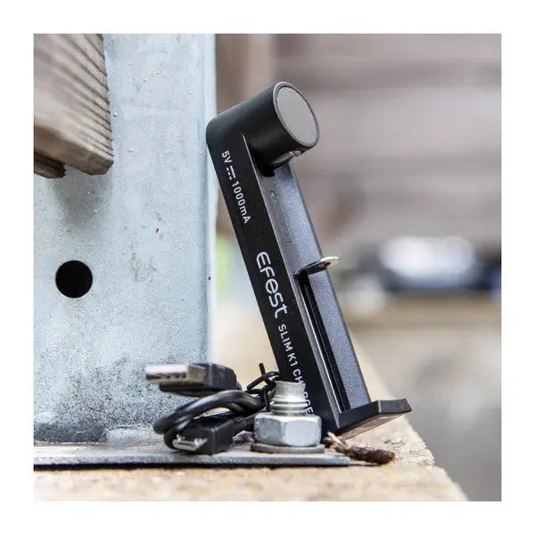 Chargeur Efest SLIM K1 USB 1 baie - Li-ion, IMR - NYCTALOPE