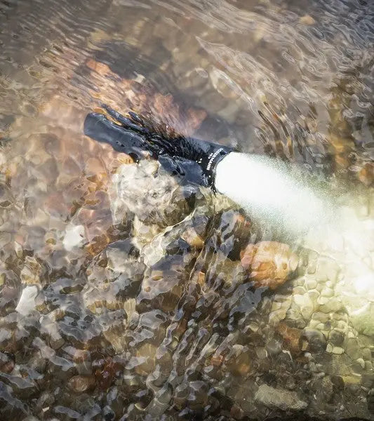 Lampe Torche Armytek Dobermann Pro Magnet USB – 1500 Lumens - NYCTALOPE