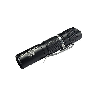 Lampe Torche Manker E05 Noir – 400 Lumens - NYCTALOPE