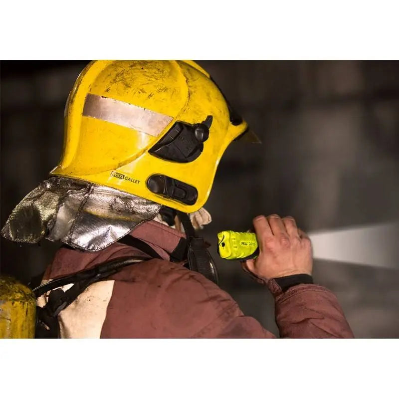 Lampe Torche Peli 3315Z0 – 138 Lumens ATEX Zone 0 (Catégorie 1) + Bague de Fixation casque - NYCTALOPE