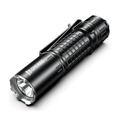 Lampe Torche Speras E2R – 1500 Lumens tactique et rechargeable - NYCTALOPE
