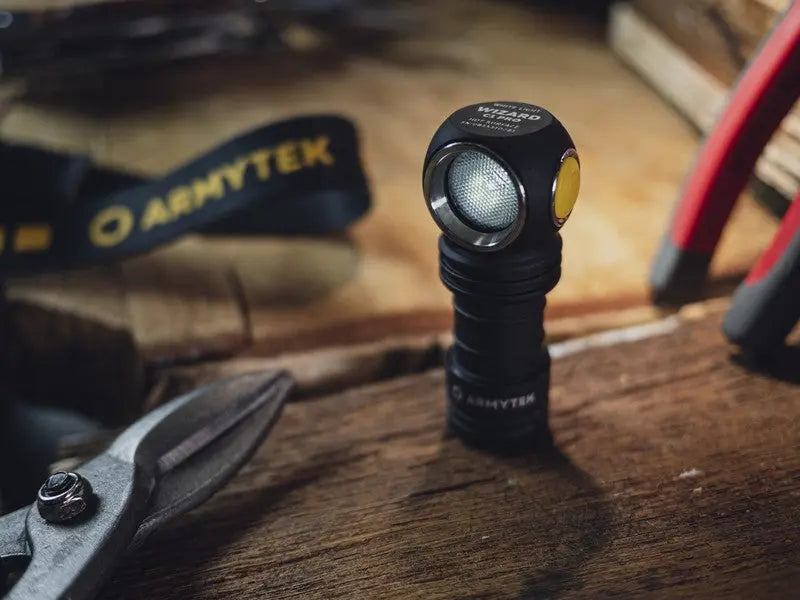 Lampe frontale Armytek Wizard C1 PRO Magnet USB 1000/930 Lumens  NYCTALOPE  