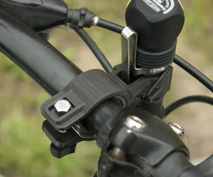 Support de lampe Armytek ABM01 guidon Vélo et VTT - NYCTALOPE